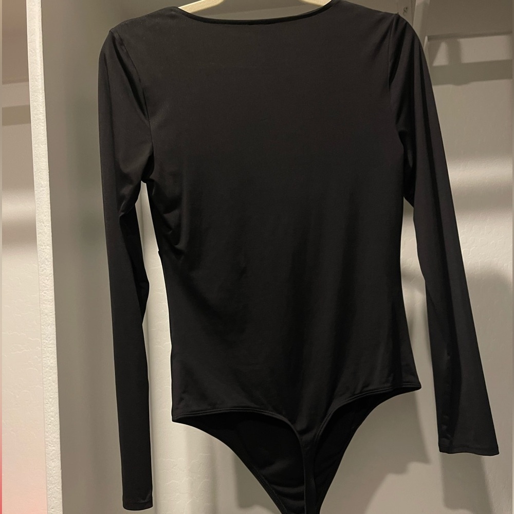 EXPRESS
Womens bodysuit sweetheart neck line
Like new
Size Medium - Picture 3 of 3